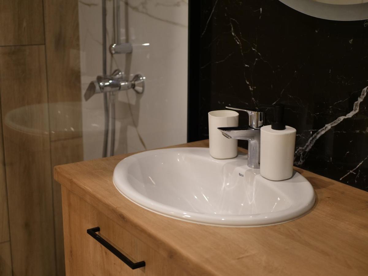 Przytulna Kawalerka 77 Appartement Wrocław Buitenkant foto